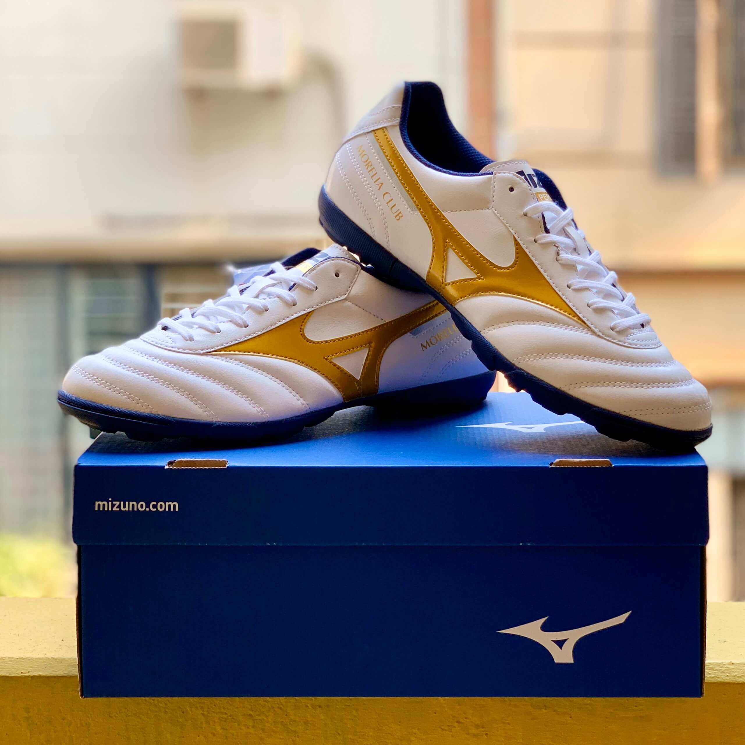 Mizuno Morelia II Club